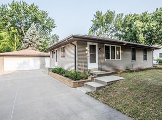 1949 Barry Dr, Newport, MN 55055