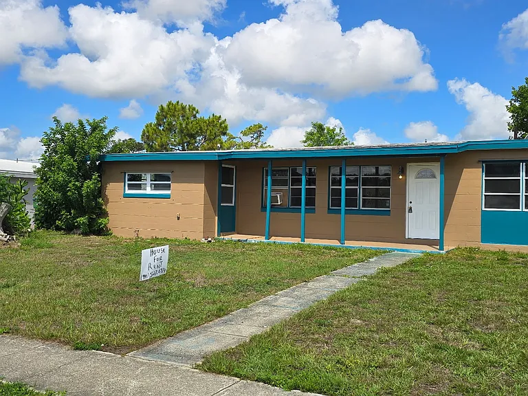 2733 Starlite Ln — Photo 3