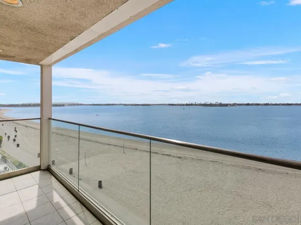 3868 Riviera Dr Unit 3B, San Diego, CA 92109