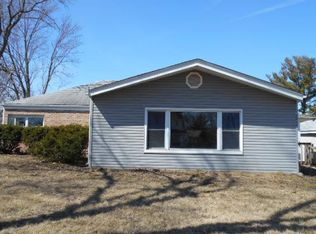 1024 Highmoor Rd, Lombard, IL 60148