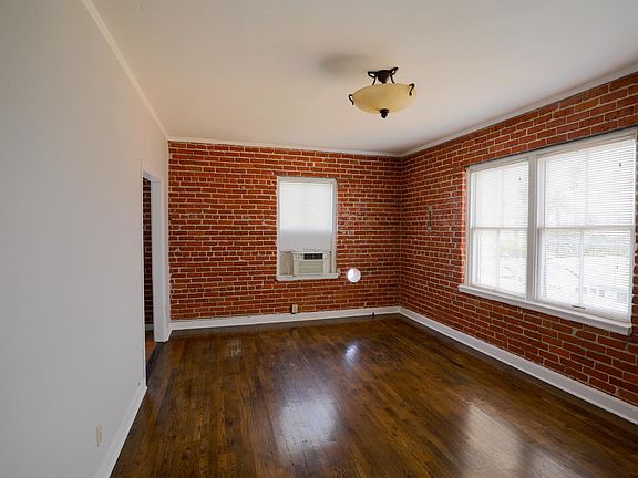 4th image of 729 S St Andrews Pl APT 407