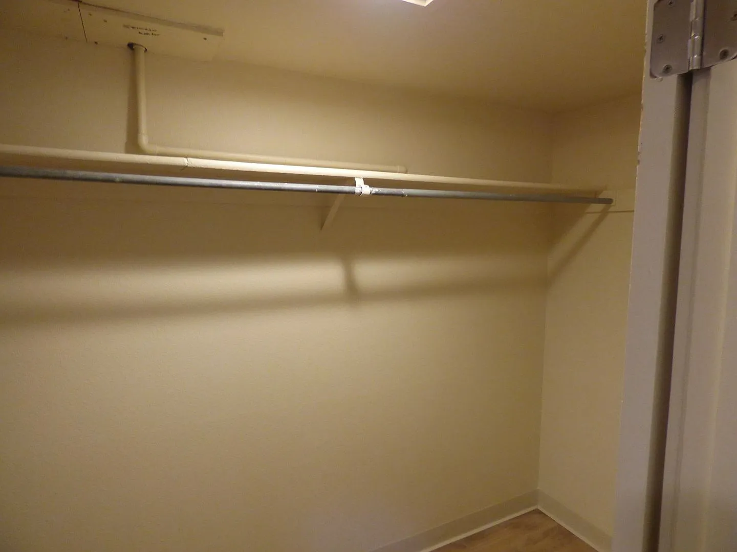 609 Terry Street — Photo 4