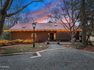 31 Cardinal Drive, Whispering Pines, NC 28327