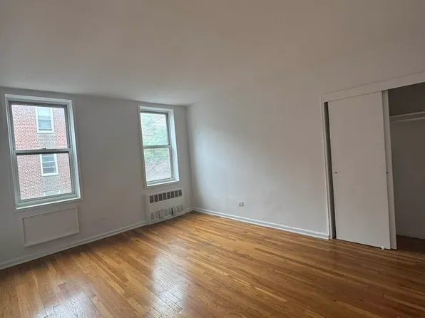 51 Buchanan Place image 3 of 6