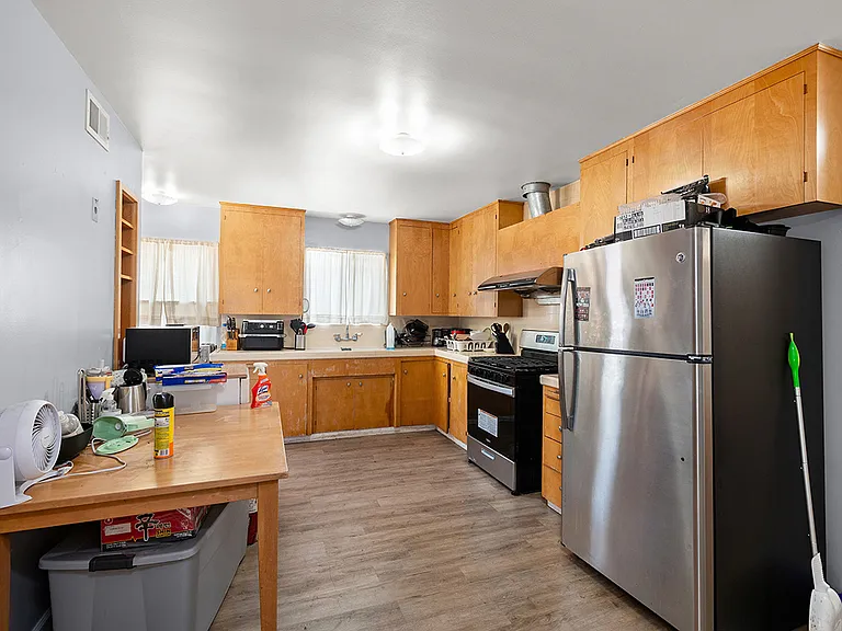 5039 Campanile Dr — Photo 14