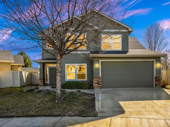 1223 W Cobblefield Ct, Meridian, ID 83646