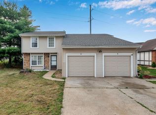 4 Bayside Ct, Lake Saint Louis, MO 63367