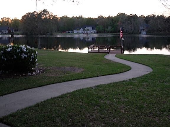 4th image of 270 Lakewood Dr