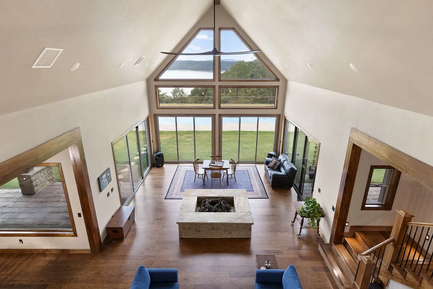 4 bed, 3.0 bath, $17,045 — Photo 1