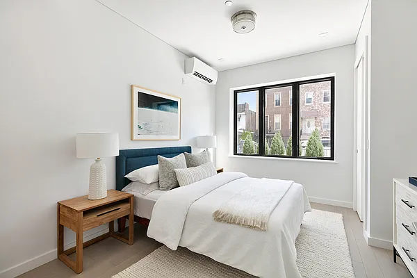 Sold by Compass | media 18