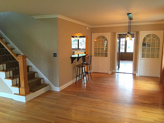 2nd image of 313 W Prospect Ave