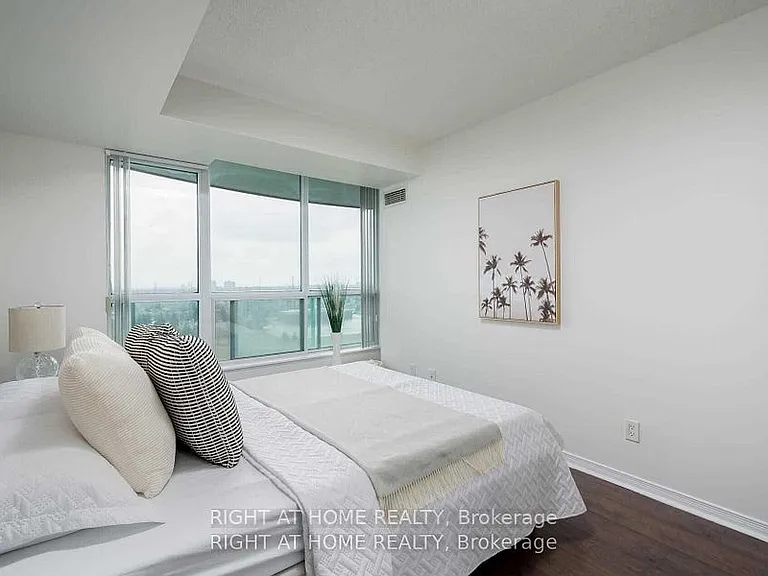4850 Glen Erin Dr #1106 — Photo 17