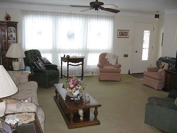 2nd image of 7598 Ann Arbor Dr