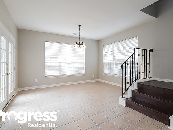 5th image of 12931 Oakwood Manor Dr
