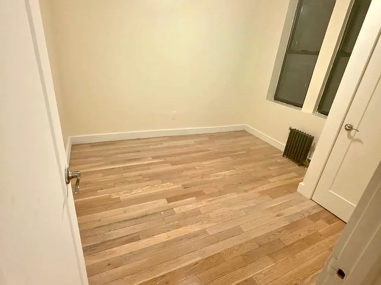 615 W 184th St #2F — Photo 5