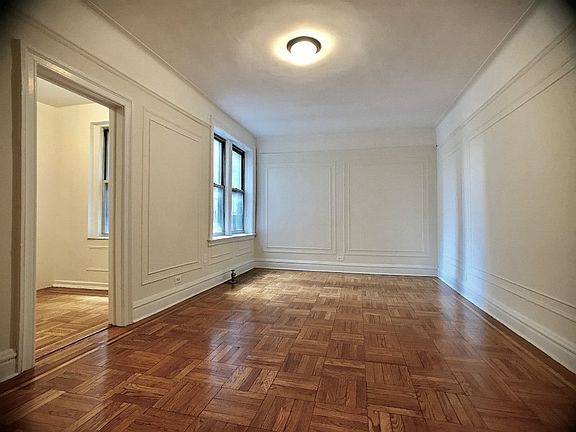 2nd image of 106 Pinehurst Ave APT A23