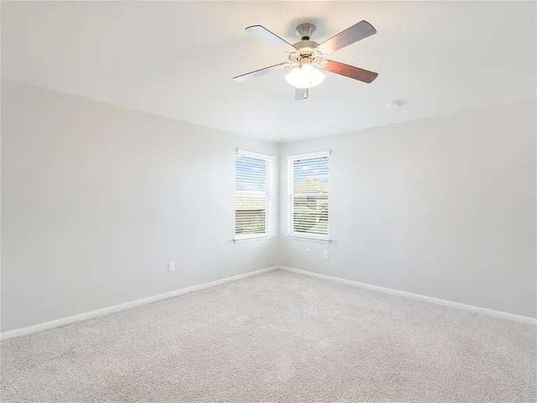 12112 Timber Arch Ln — Photo 16