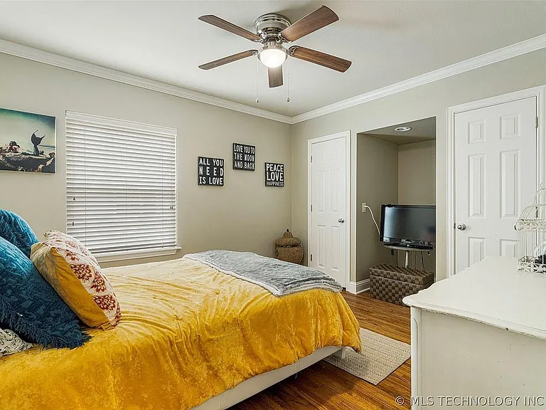 1132 S Urbana Ave — Photo 7