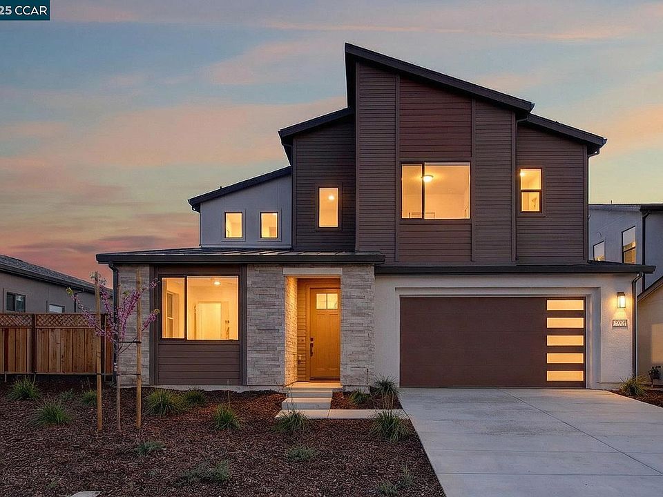 1st image of 2298 Vandeleur Dr