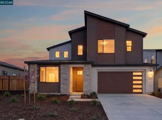 2298 Vandeleur Dr, Napa, CA 94558