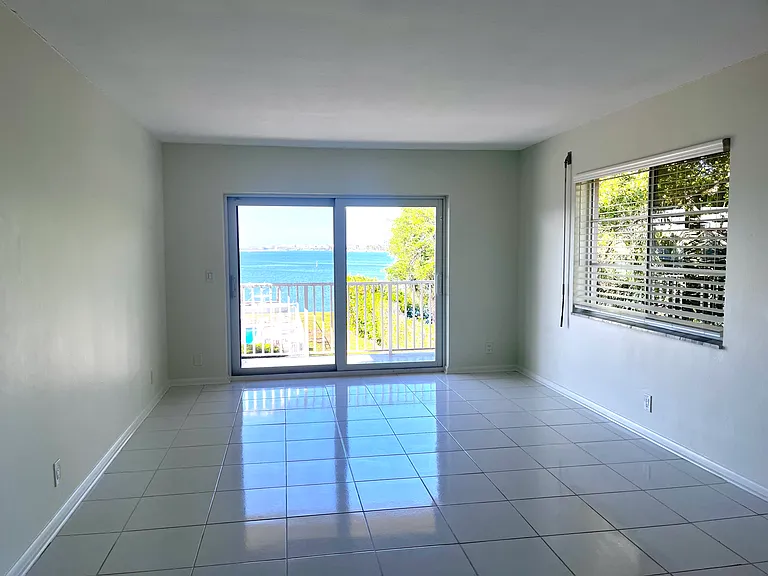 311 E Ocean Ave #301 — Photo 21