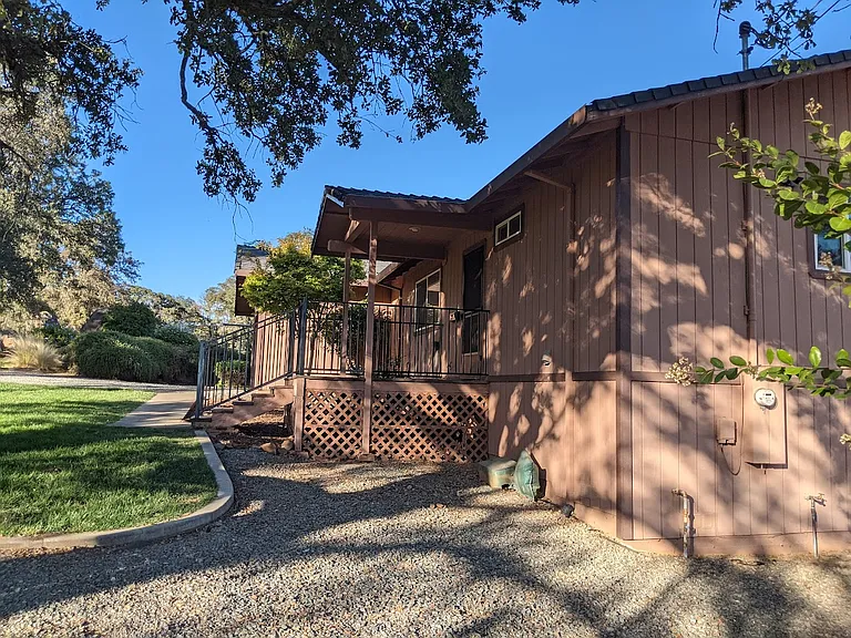 5660 Bell Rd — Photo 11