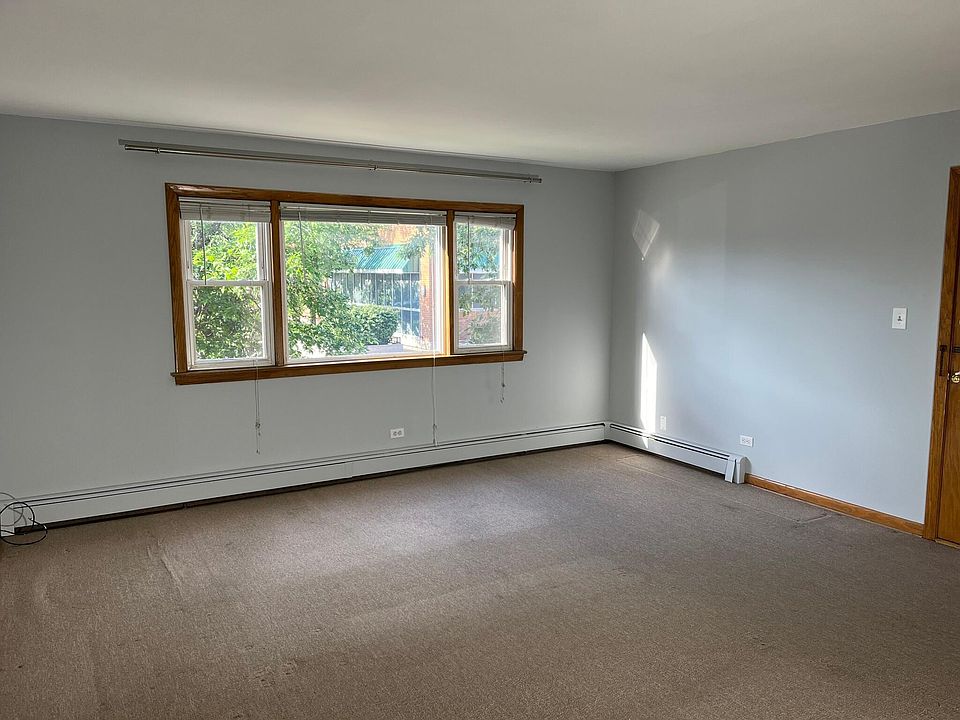 2nd image of 6029 W 63rd St #2W