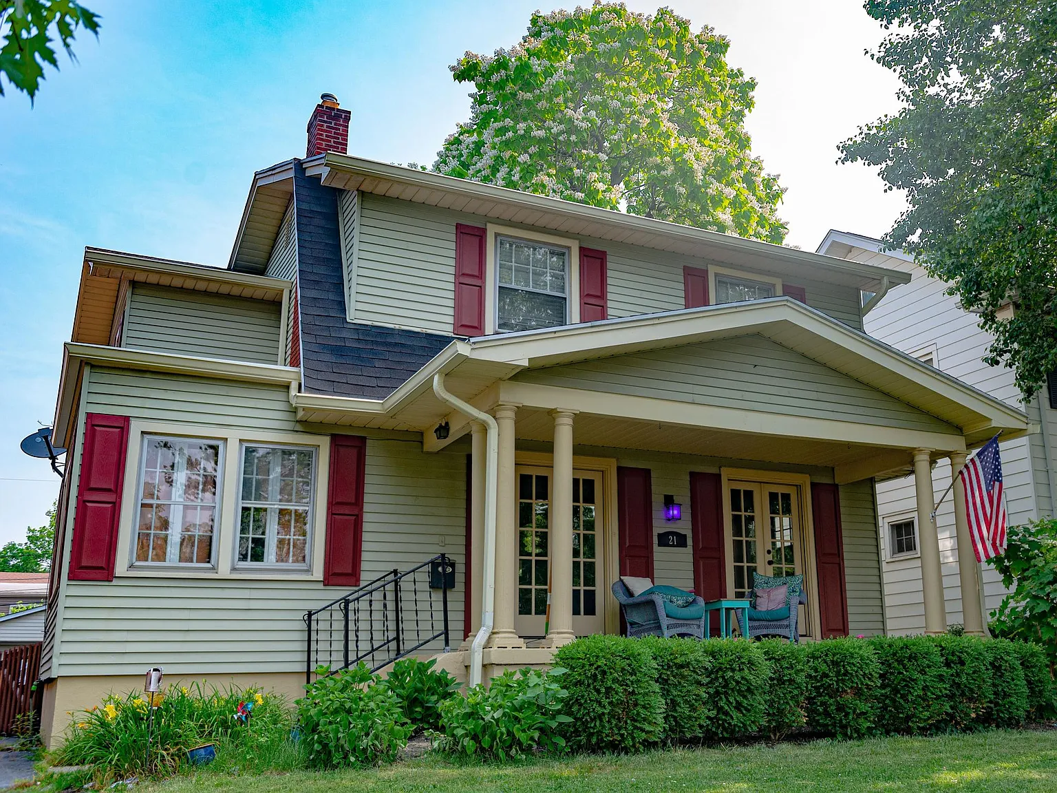 4 bed, 1894 sqft, $2,675 — Photo 3