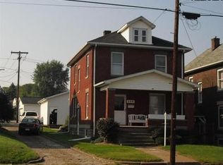 114 E Iron Ave, Dover, OH