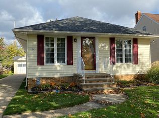 7612 Deerfield Dr, Parma, OH