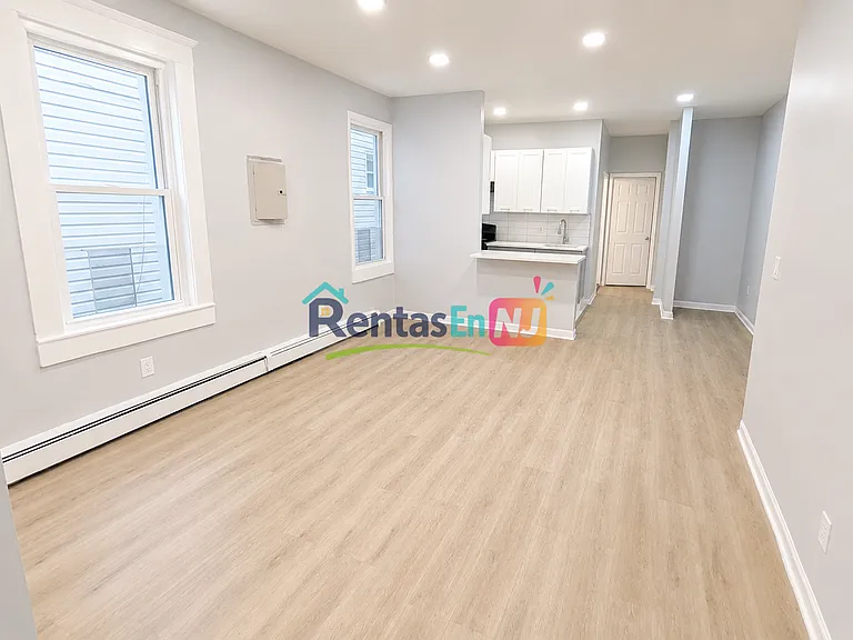 445 Broadway #1B — Photo 1
