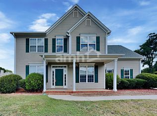 1 Trident Ct, Simpsonville, SC 29680