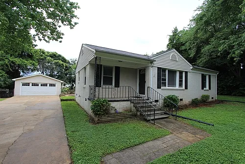 2215 Rosewood Dr Photo 1 2215 Rosewood Dr Photo 1