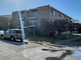 2107 177th St APT 1D, Lansing, IL 60438