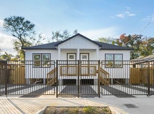 3907 Falls St #B, Houston, TX 77026