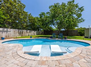 608 Legion Dr, Destin, FL 32541