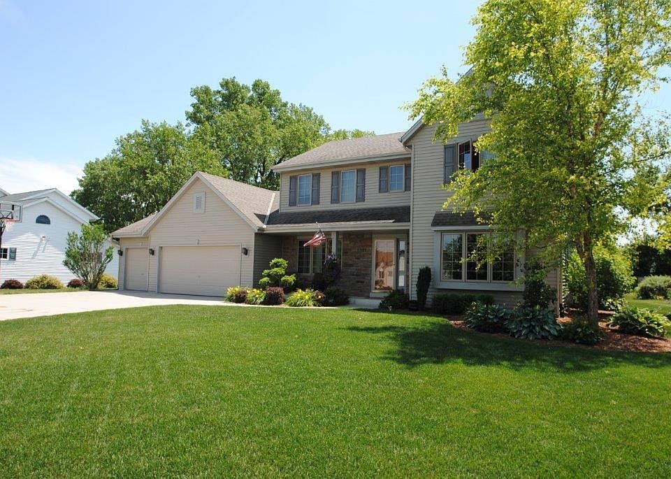 1st image of 8827 W Silverwood Ct