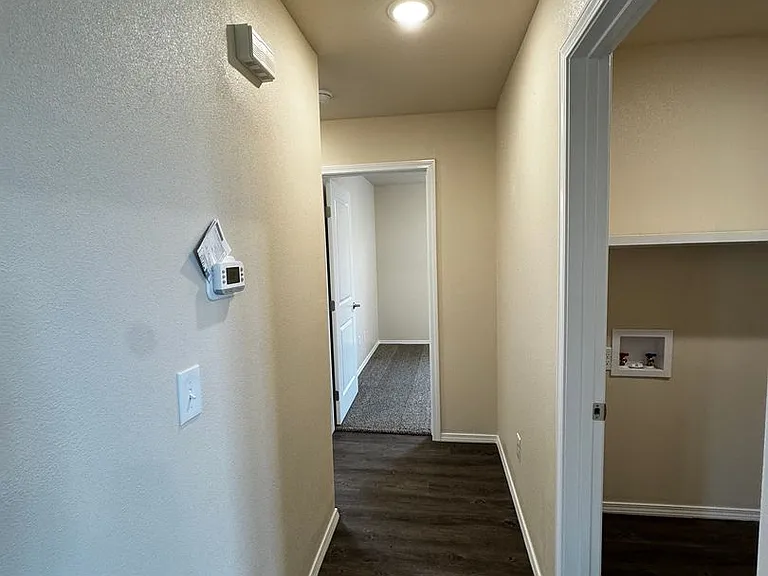 4203 Sunset St — Photo 9