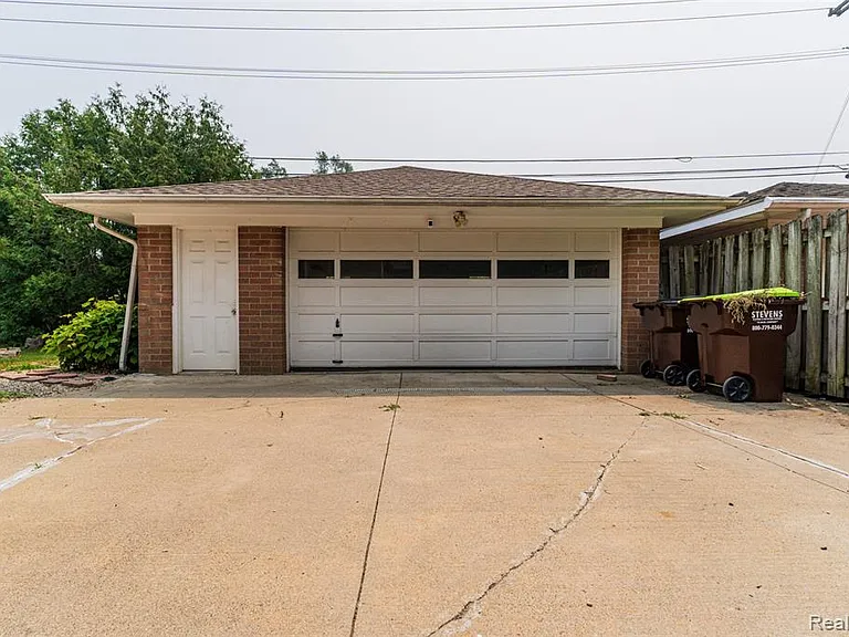 4918 Ainsley Ave — Photo 42