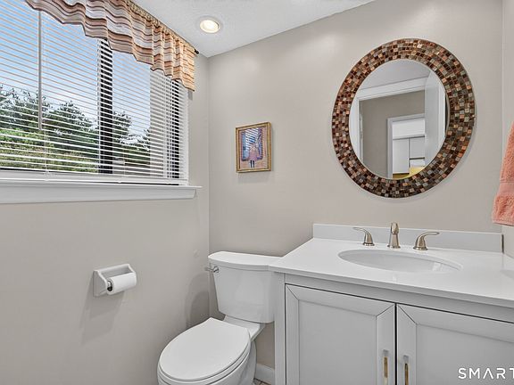 5th image of 30 Brockton Court #30