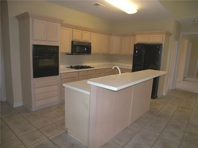 2033 W Houston Way — Photo 11
