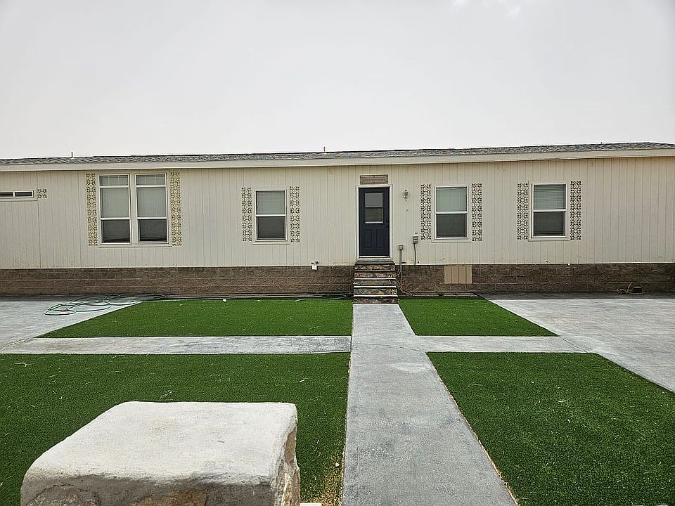 1st image of 1345 Hopi St
