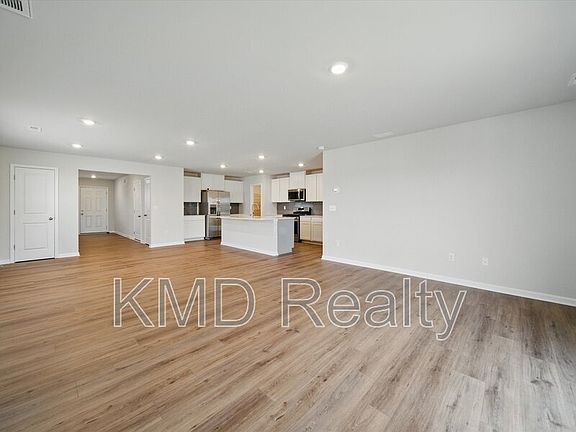 3rd image of 13300 Hampton Bay Ln