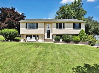 55 Rose St, Poughquag, NY 12570