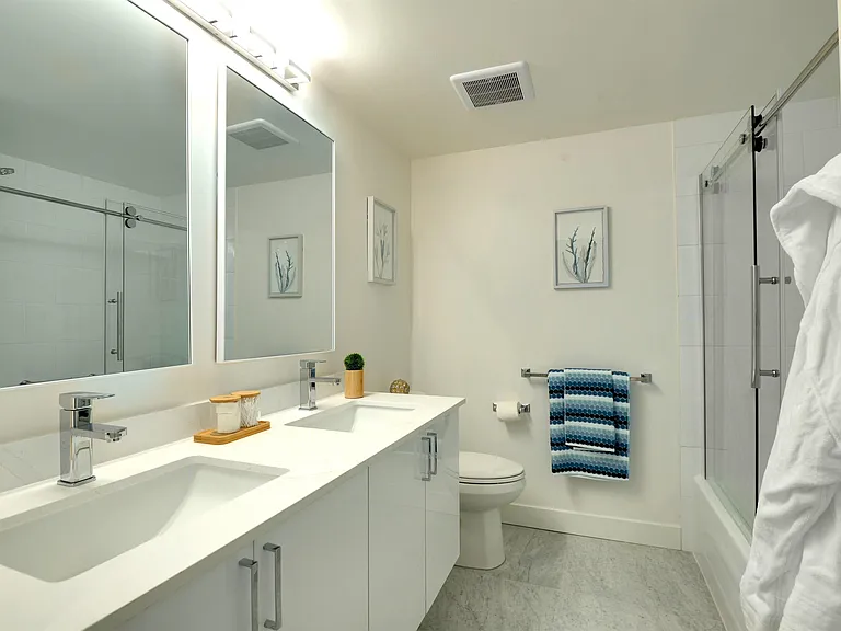 121 W 15th St #1604 — Photo 6