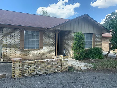 105 Travertine Ln #B Photo 1