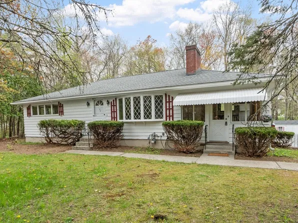 108 Lowell Rd, Pepperell, MA 01463