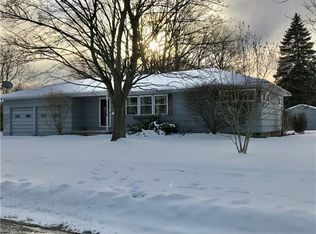 108 Spruce Ln, Rochester, NY 14622