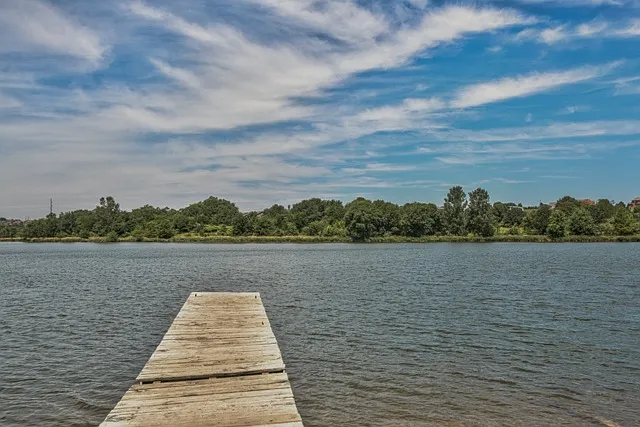 Standing Bear Lake — Photo 46