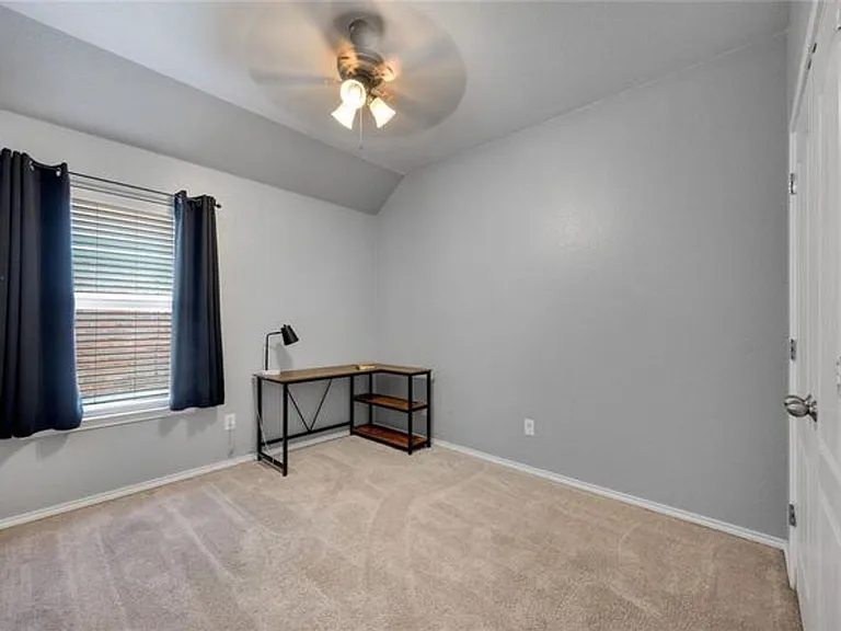 4325 Rolling Water Dr — Photo 15